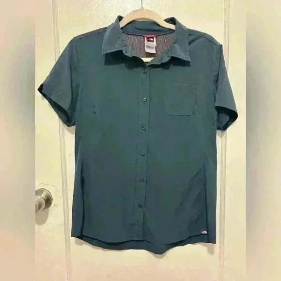 The North Face shirt - Picture 1 of 7